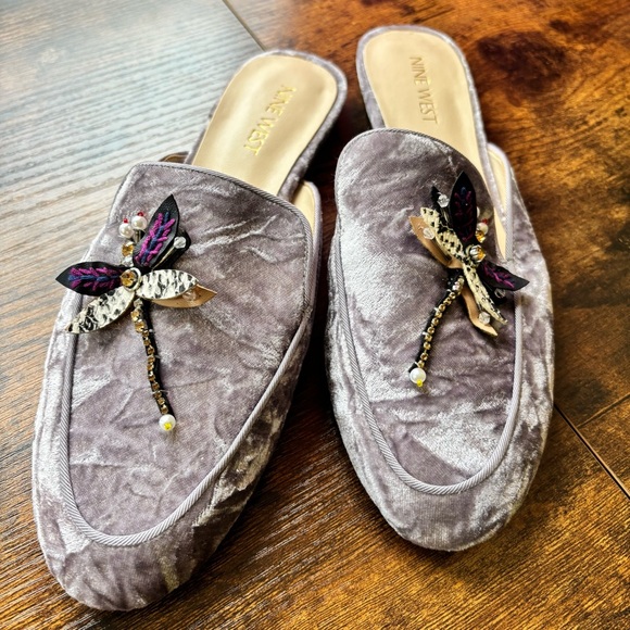 Nine West Shoes - Nine‎ West Lavender Velvet Mules with Dragonfly Embellishments 7.5